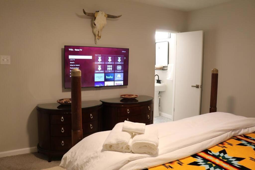 Cowboy Den-Hot Tub-Game Room-Pet Friendly-No Pet Fees! Albuquerque Esterno foto