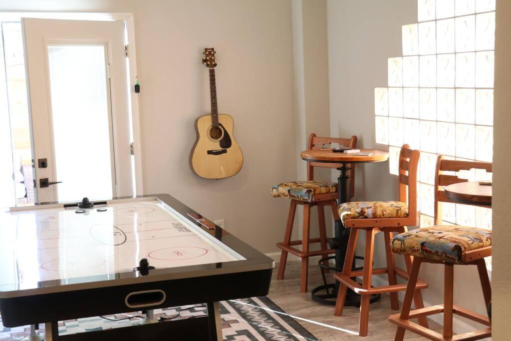 Cowboy Den-Hot Tub-Game Room-Pet Friendly-No Pet Fees! Albuquerque Esterno foto