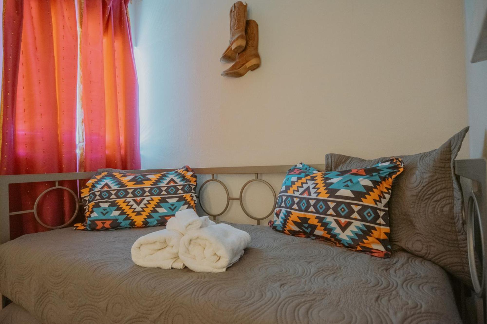 Cowboy Den-Hot Tub-Game Room-Pet Friendly-No Pet Fees! Albuquerque Esterno foto