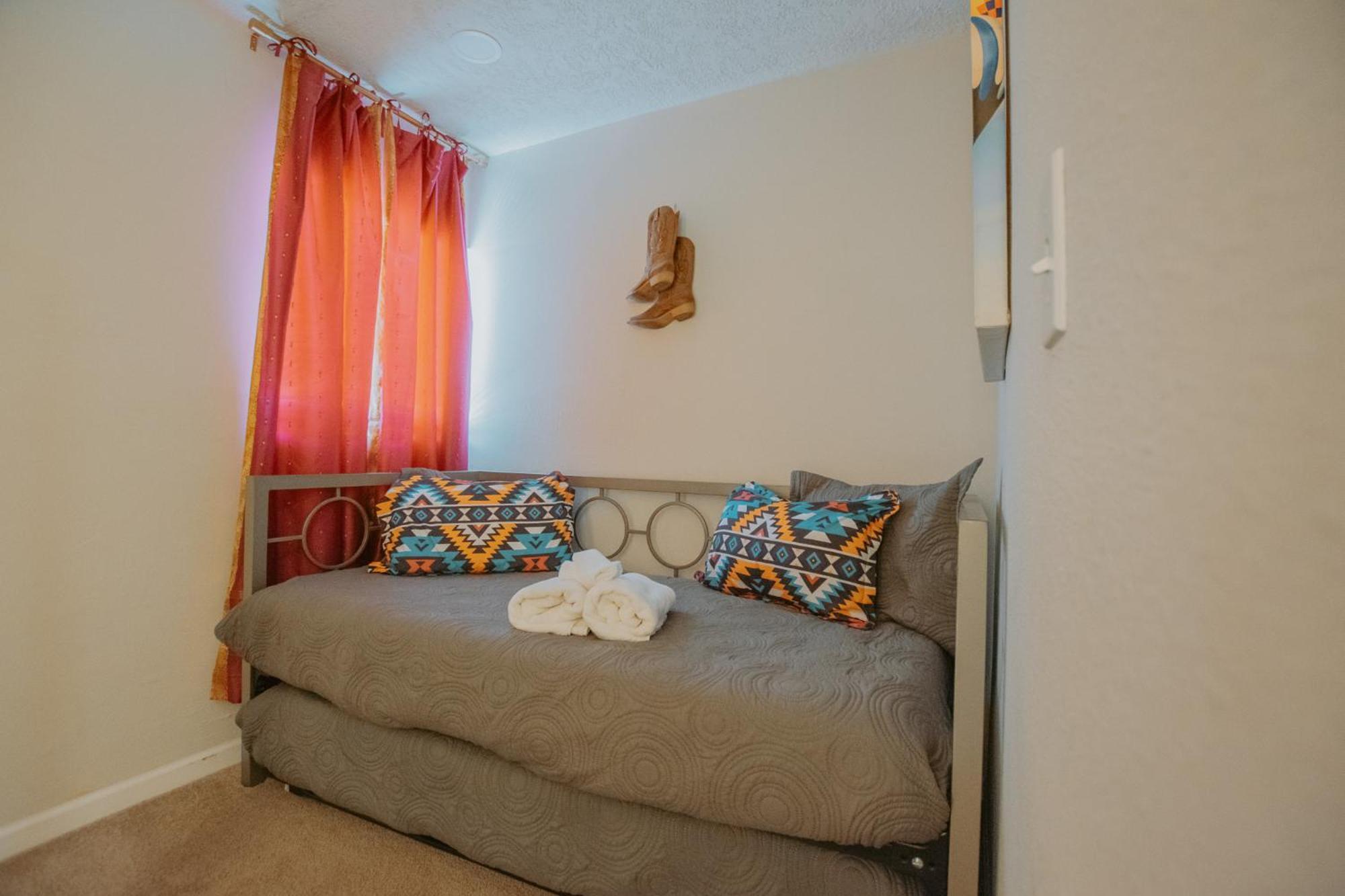 Cowboy Den-Hot Tub-Game Room-Pet Friendly-No Pet Fees! Albuquerque Esterno foto